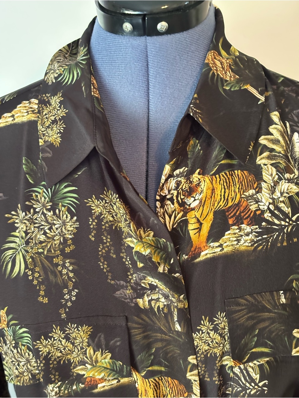 L’Agence black Safari Print Tie-Waist Women's Maxi Dress - Picture 12 of 13